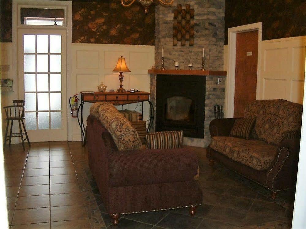 Auberge Le St-Georges Saguenay Exterior photo