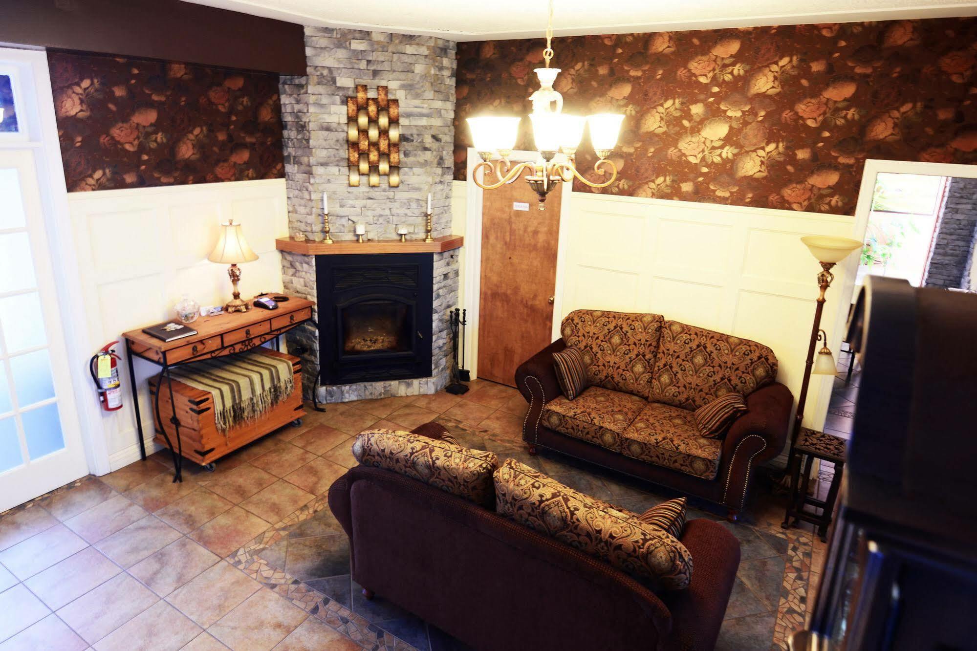 Auberge Le St-Georges Saguenay Exterior photo