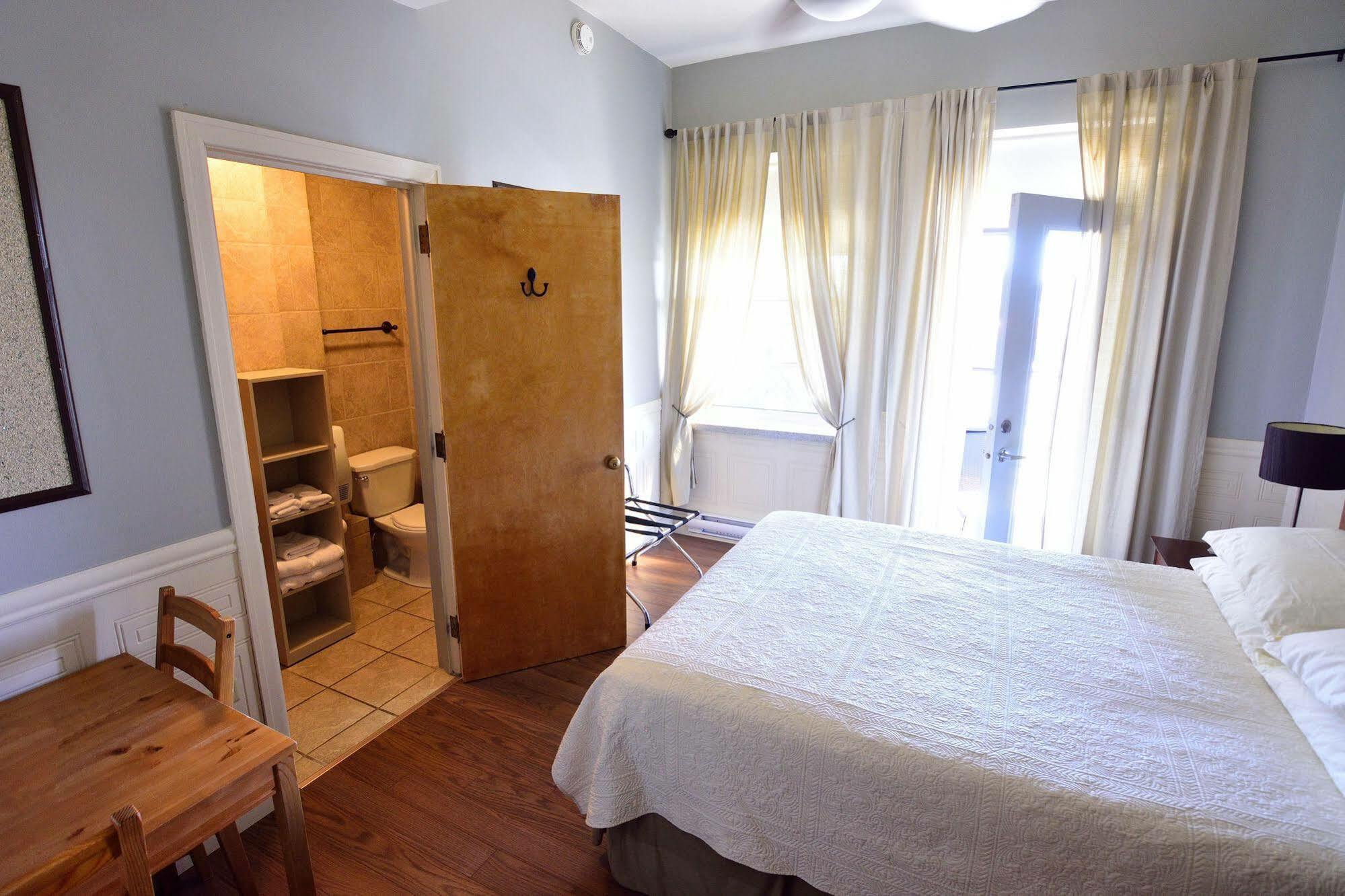Auberge Le St-Georges Saguenay Exterior photo
